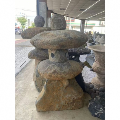 青石自然石燈1.jpg